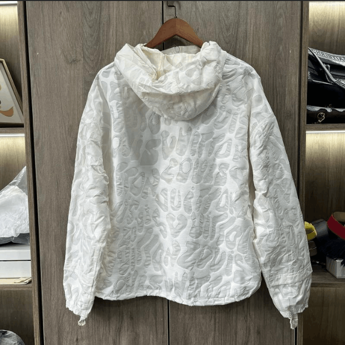 Louis Vuitton Louis Vuitton Zip-up Hooded Long Sleeve Jacket 44EU Size US S / EU 44-46 / 1 - 2 Thumbnail