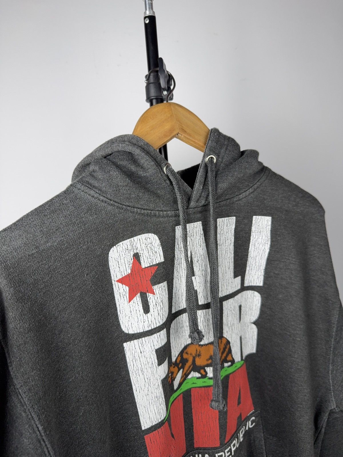 Vintage Vintage 90s Retro USA Logo California Republic Bear Hoodie Size US S / EU 44-46 / 1 - 6 Thumbnail