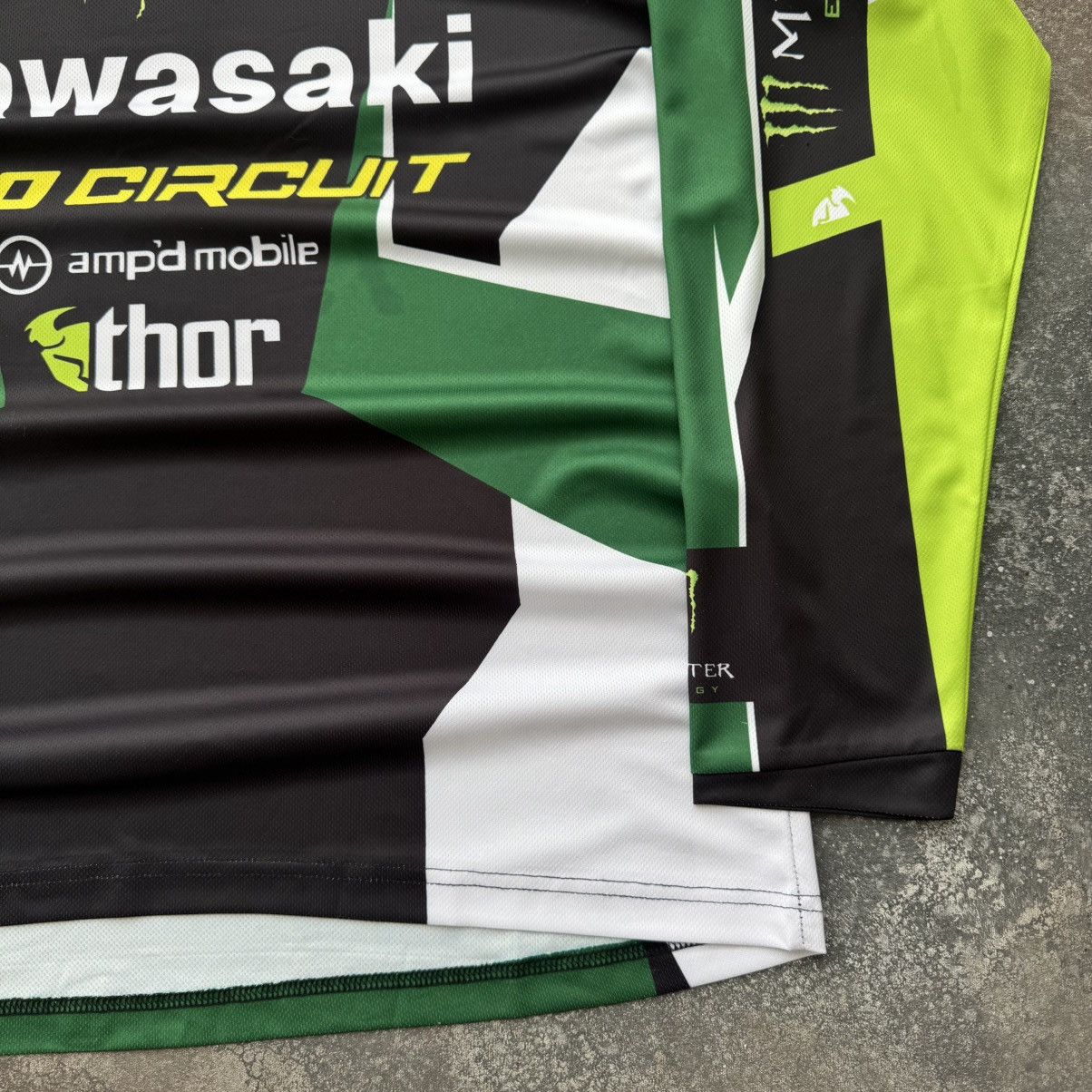 Hypebeast Kawasaki Monster Energy Vintage Y2K Racing Jersey Size US L / EU 52-54 / 3 - 11 Thumbnail