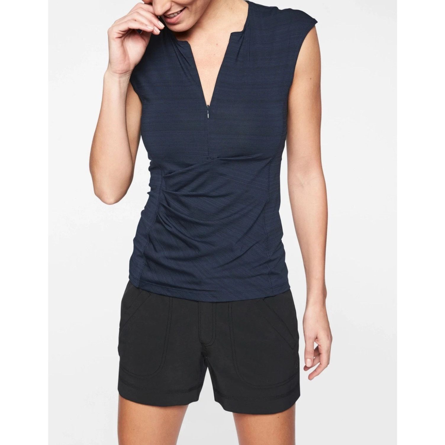 Athleta NWOT Athleta Pacifica 1/2 Zip Rash Guard Sz S Size US S / EU 44-46 / 1 - 1 Thumbnail