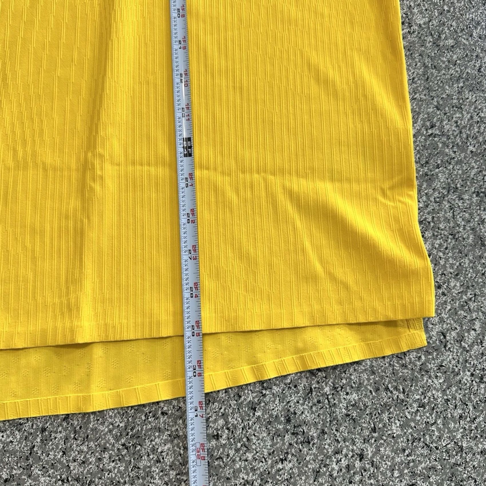 Nike Nike Dri-FIT Polo Mens XL HQ0792 728 Slim Fit 1/4 Zip Shirt Yellow Tennis Polo Size US XL / EU 56 / 4 - 6 Thumbnail