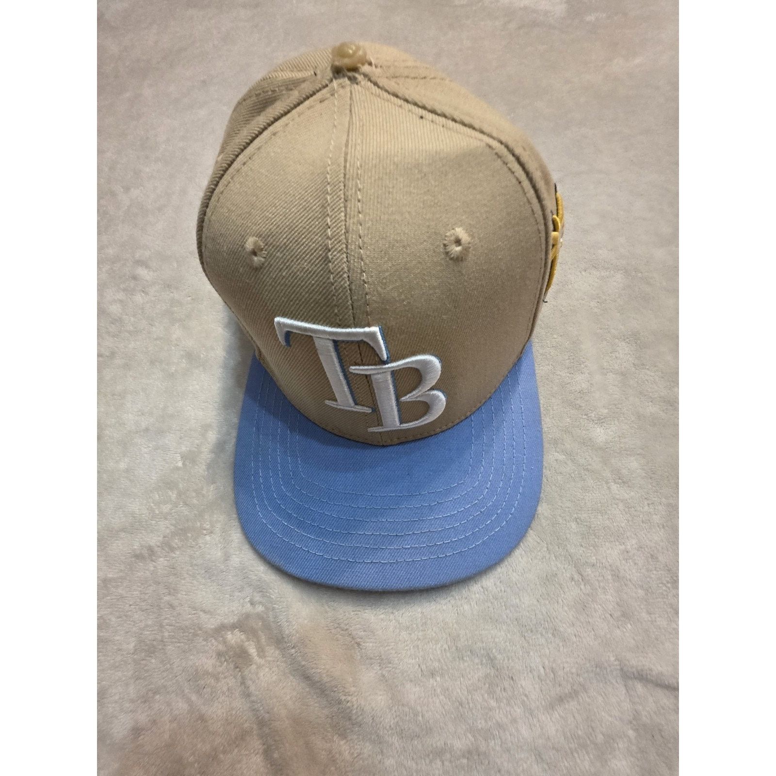 & Other Stories Tampa Bay Beige Snapback Pro Standard Hat Size ONE SIZE - 1 Thumbnail