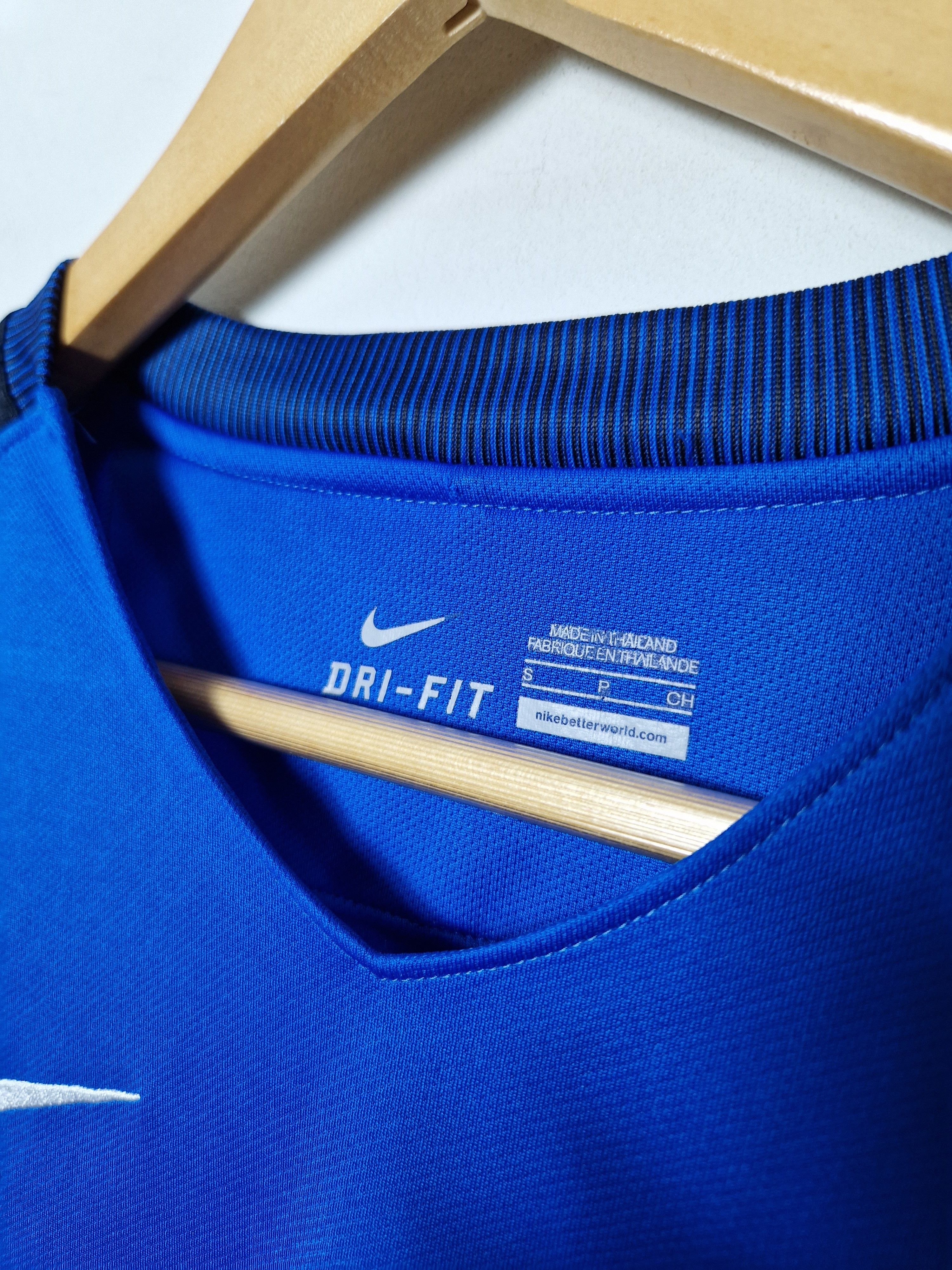 Nike Nike FRANCE 2016/17 L Home Football Shirt Soccer Jersey FFF Size US S / EU 44-46 / 1 - 5 Thumbnail