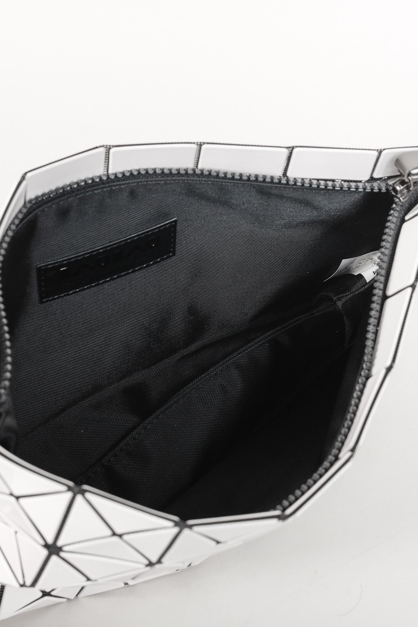 Issey Miyake Bao Bao Bao Bao Issey Miyake White Geometric PVC Clutch Size ONE SIZE - 9 Thumbnail