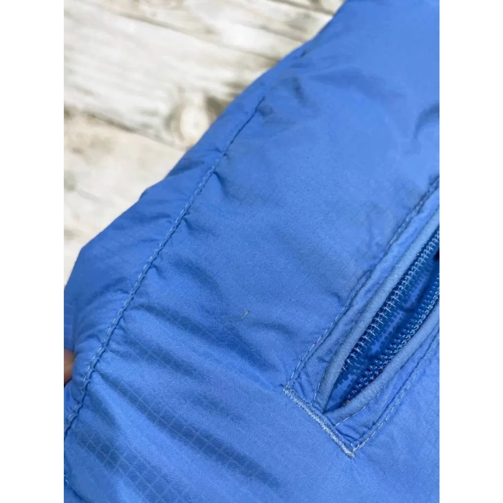 Oakley VINTAGE Oakley Jacket Crewneck Down Puffer Jacket Men M Blue 90s Size US M / EU 48-50 / 2 - 7 Thumbnail