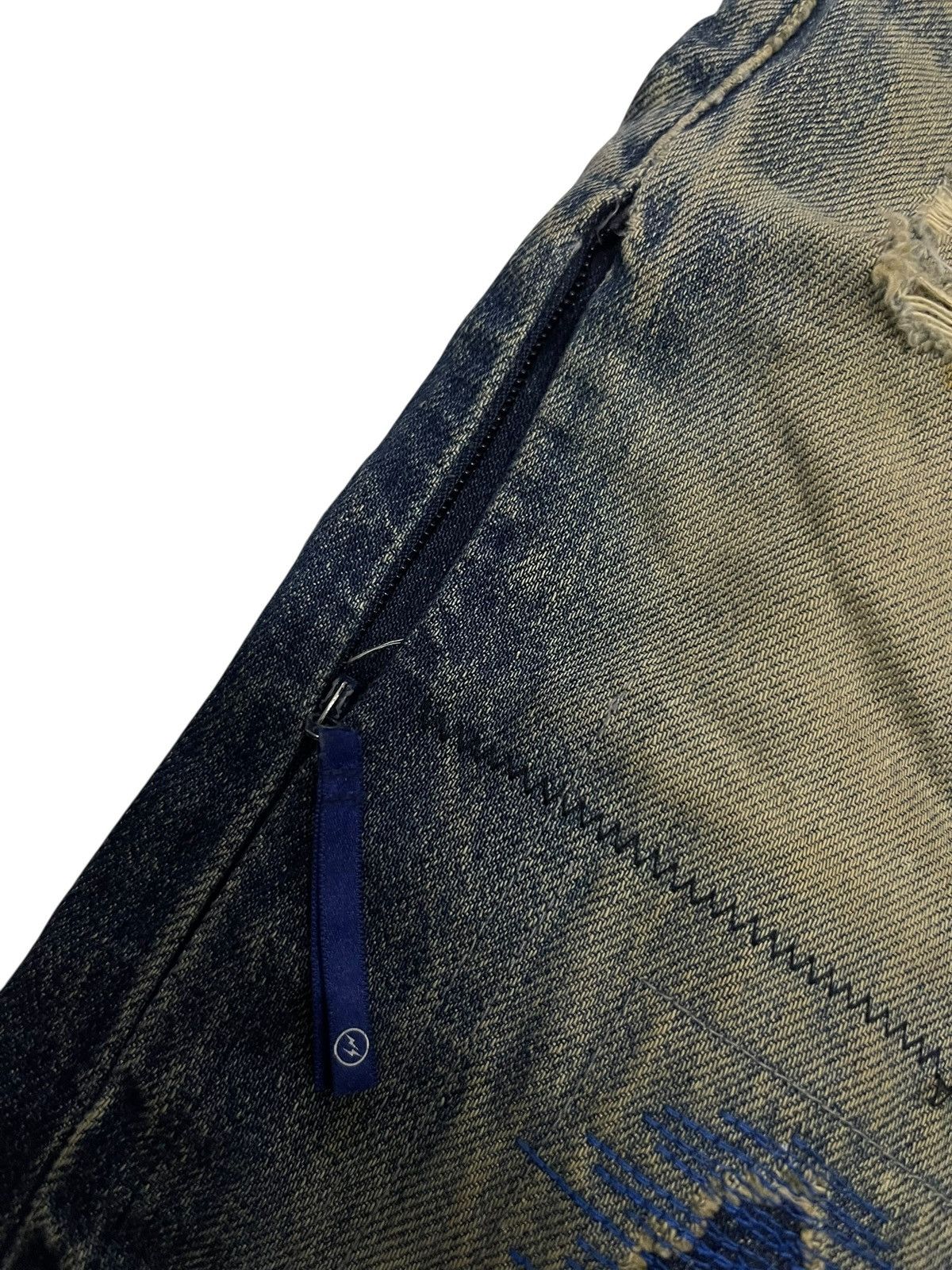 Designer × Fragment Design × Vanquish RARE Denim by Vanquish & Fragment Distressed Jeans Size US 32 / EU 48 - 6 Thumbnail