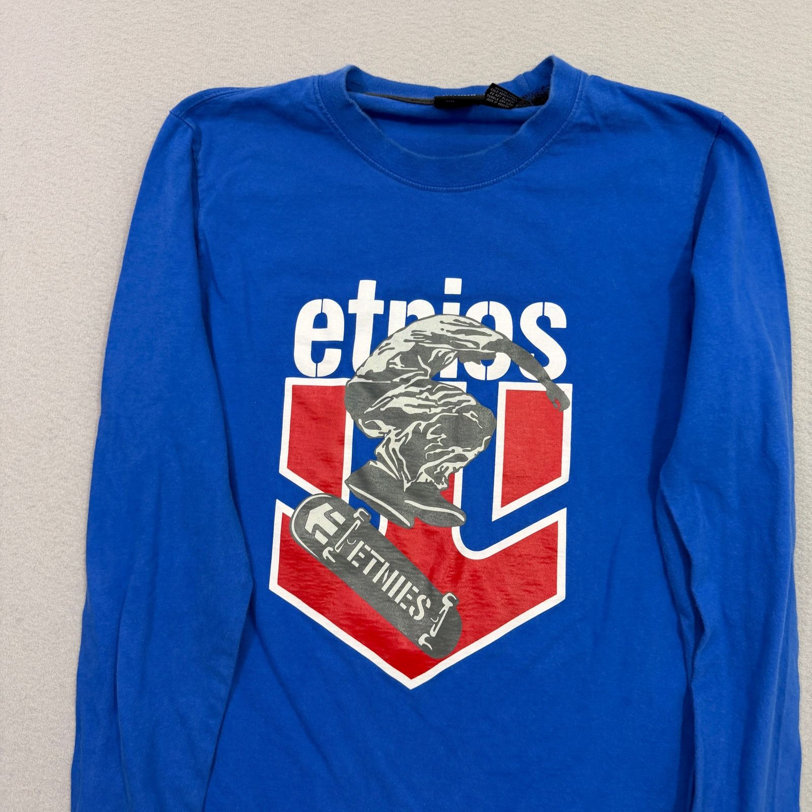 Etnies Vintage Etnies Skateboarding Shirt Large Blue Long Sleeve Size US L / EU 52-54 / 3 - 2 Thumbnail
