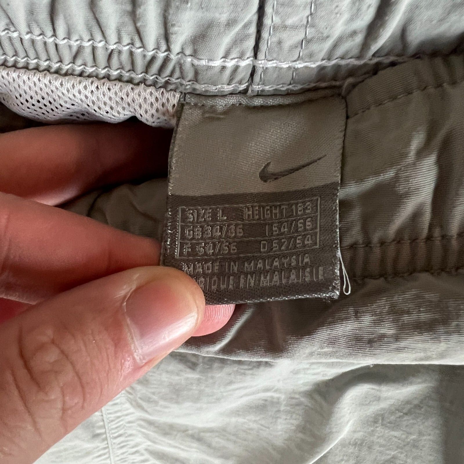 Nike Nike Vintage Cargo Shorts Men's Size L Gray ` Size US 34 / EU 50 - 7 Thumbnail
