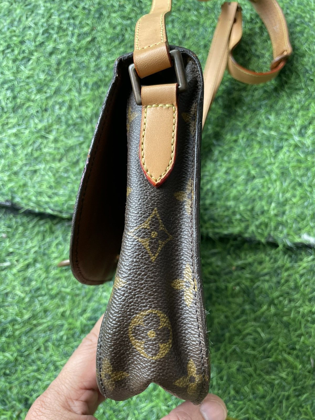 Louis Vuitton Vintage Louis Vuitton Saint Cloud Shoulder Bag Size ONE SIZE - 4 Thumbnail