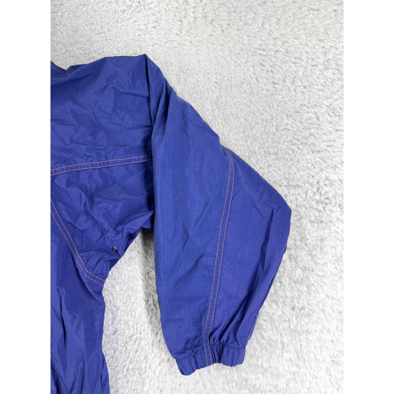 Vintage VINTAGE Columbia Jacket Women Medium Purple Full Zip Hooded Nylon Shell Pockets Size M / US 6-8 / IT 42-44 - 2 Thumbnail