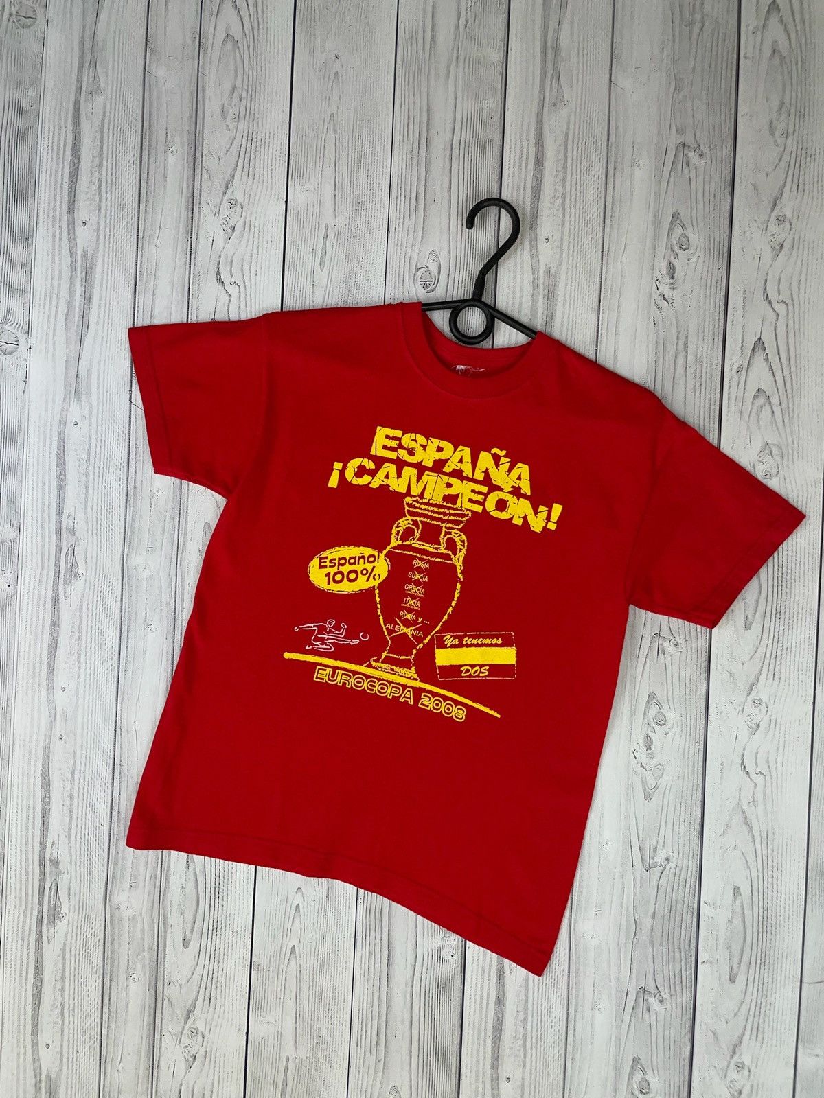Vintage Vintage Spain red tee logo size S 2008 Champions of Europe Size US XS / EU 42 / 0 - 1 Thumbnail