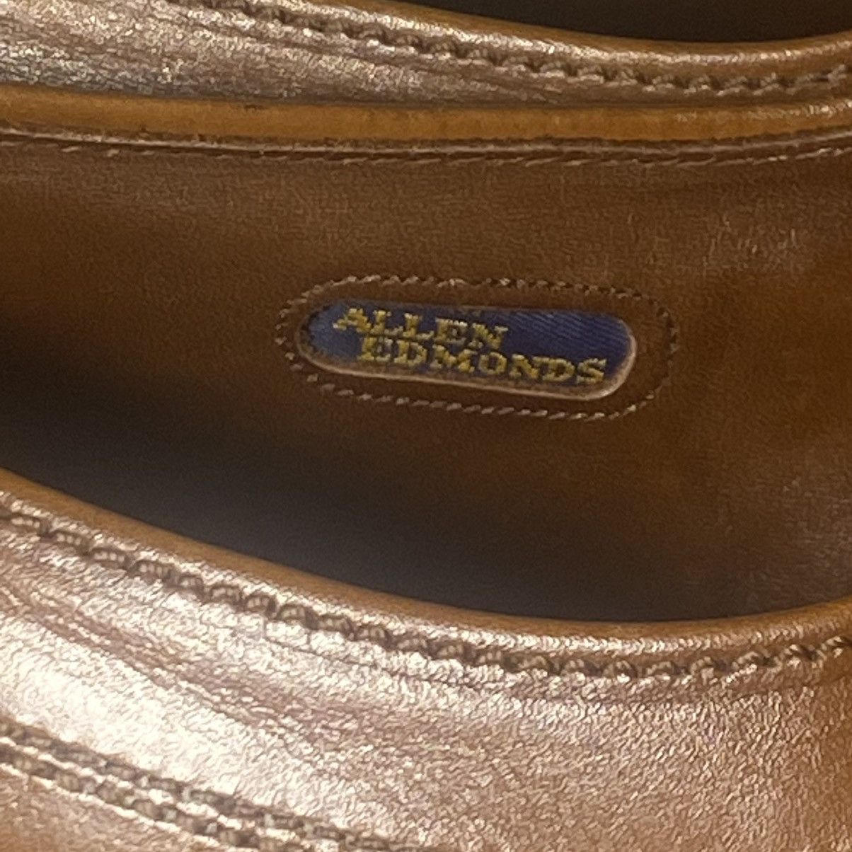 Allen Edmonds Allen Edmonds Tan Oxfords Dress Shoes Men’s Size 12 Size US 12 / EU 45 - 6 Thumbnail