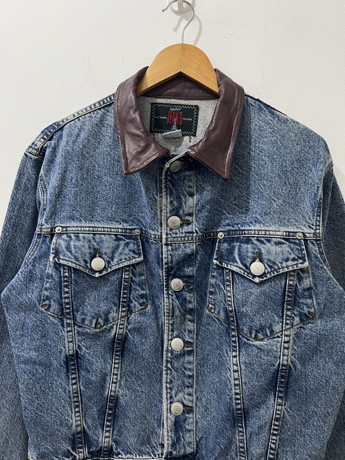 Jean Paul Gaultier 1990’s Jean Paul Gaultier - Cropped Trucker Denim Jacket Size US S / EU 44-46 / 1 - 3 Thumbnail