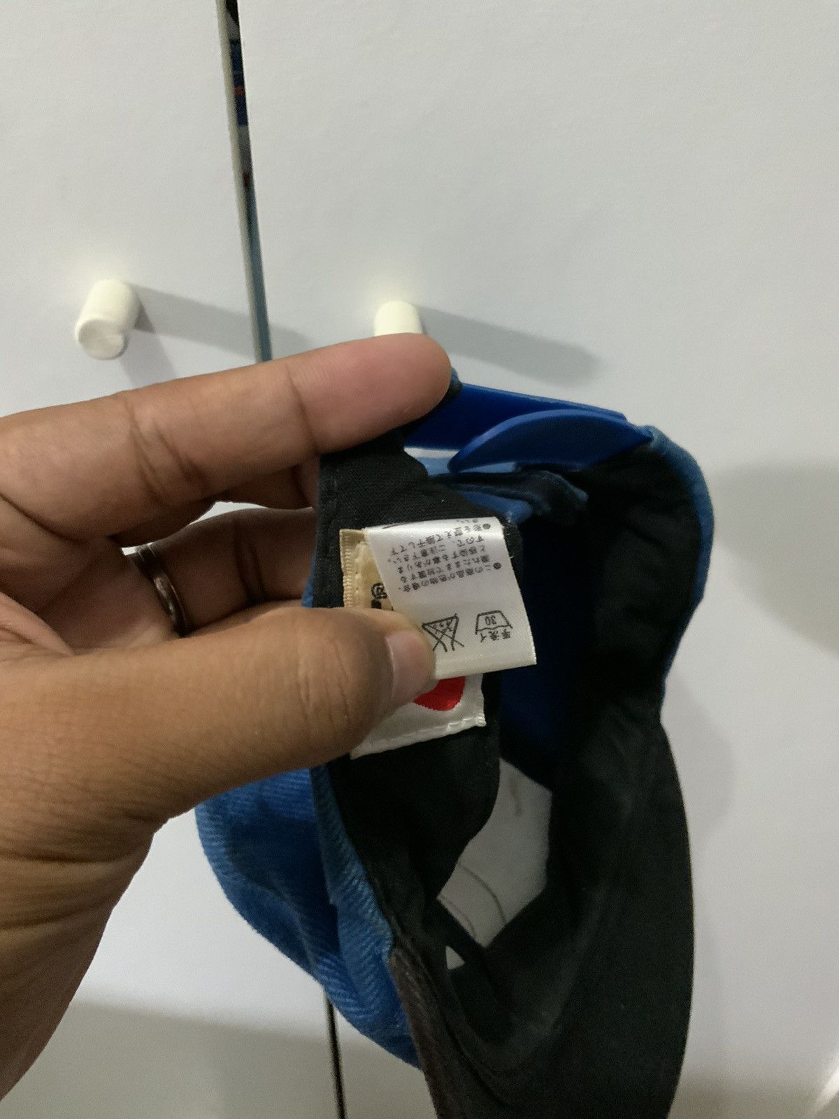 Nike Vintage Nike Blue Fade Hat Size ONE SIZE - 14 Thumbnail