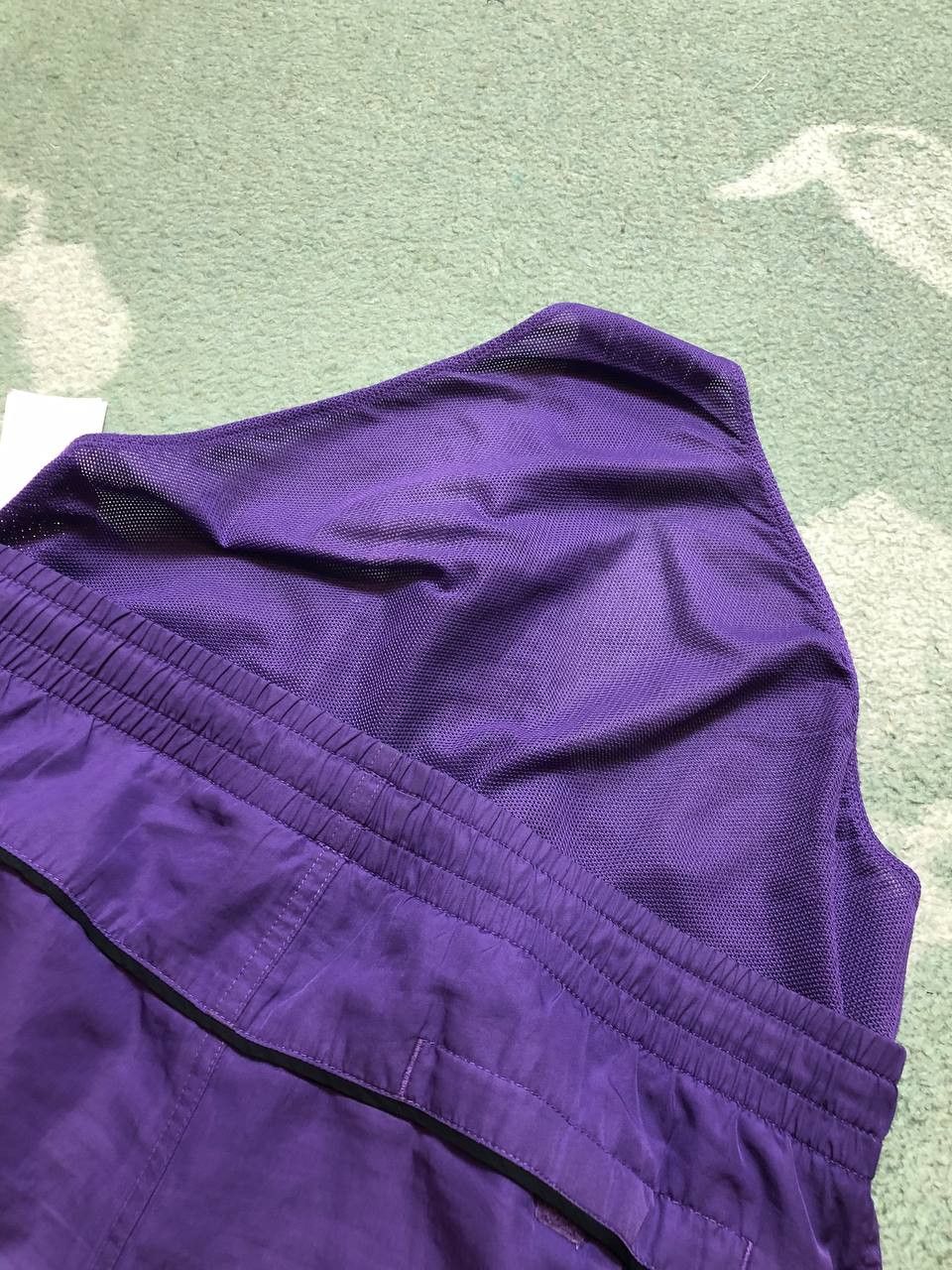 Nike Vintage big logo purple shorts Nike Y2K streetwear Size US 30 / EU 46 - 14 Thumbnail
