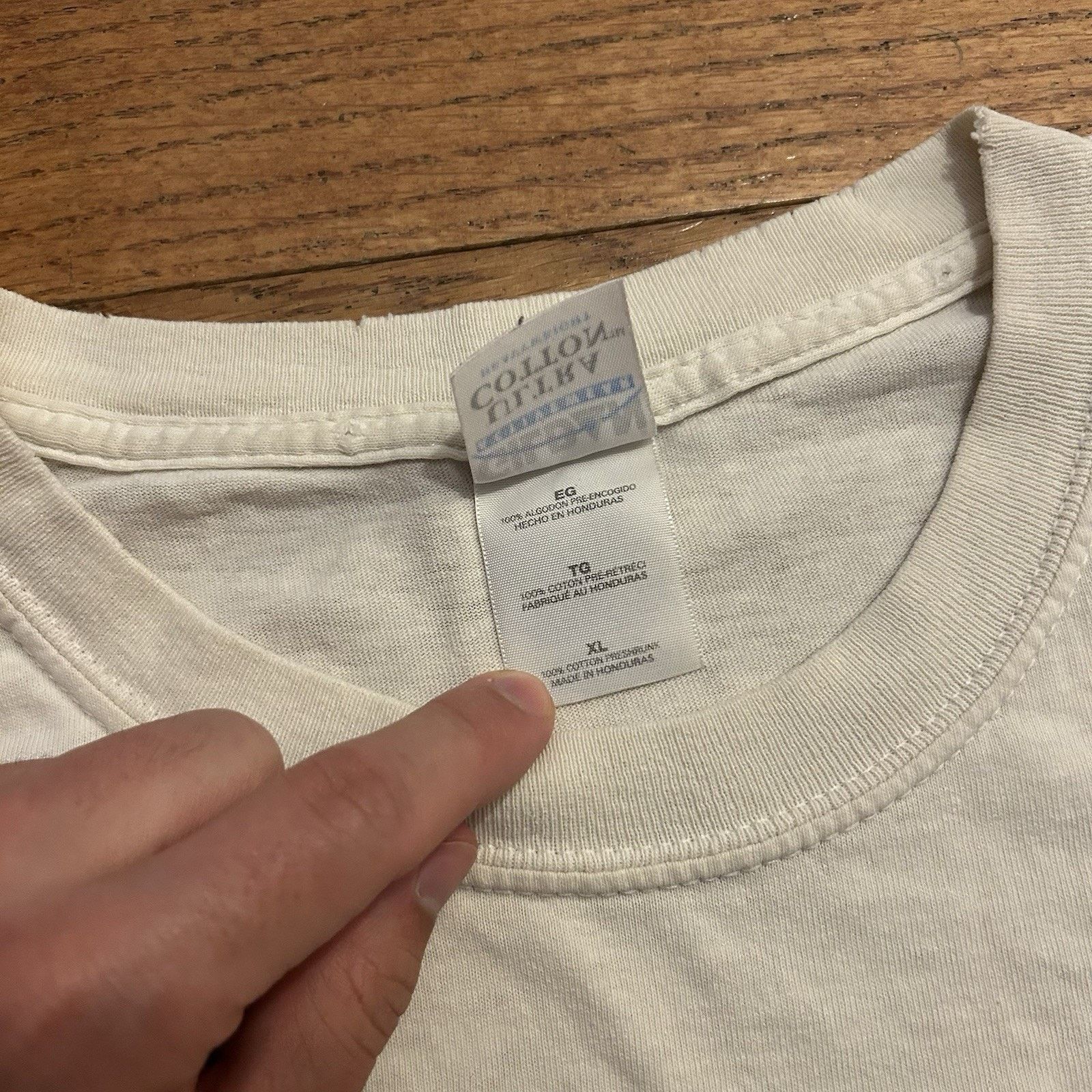 Vintage Hersheys Chocolate Cheaper Than New Shoes Candy Tee Shirt Size US XL / EU 56 / 4 - 4 Thumbnail