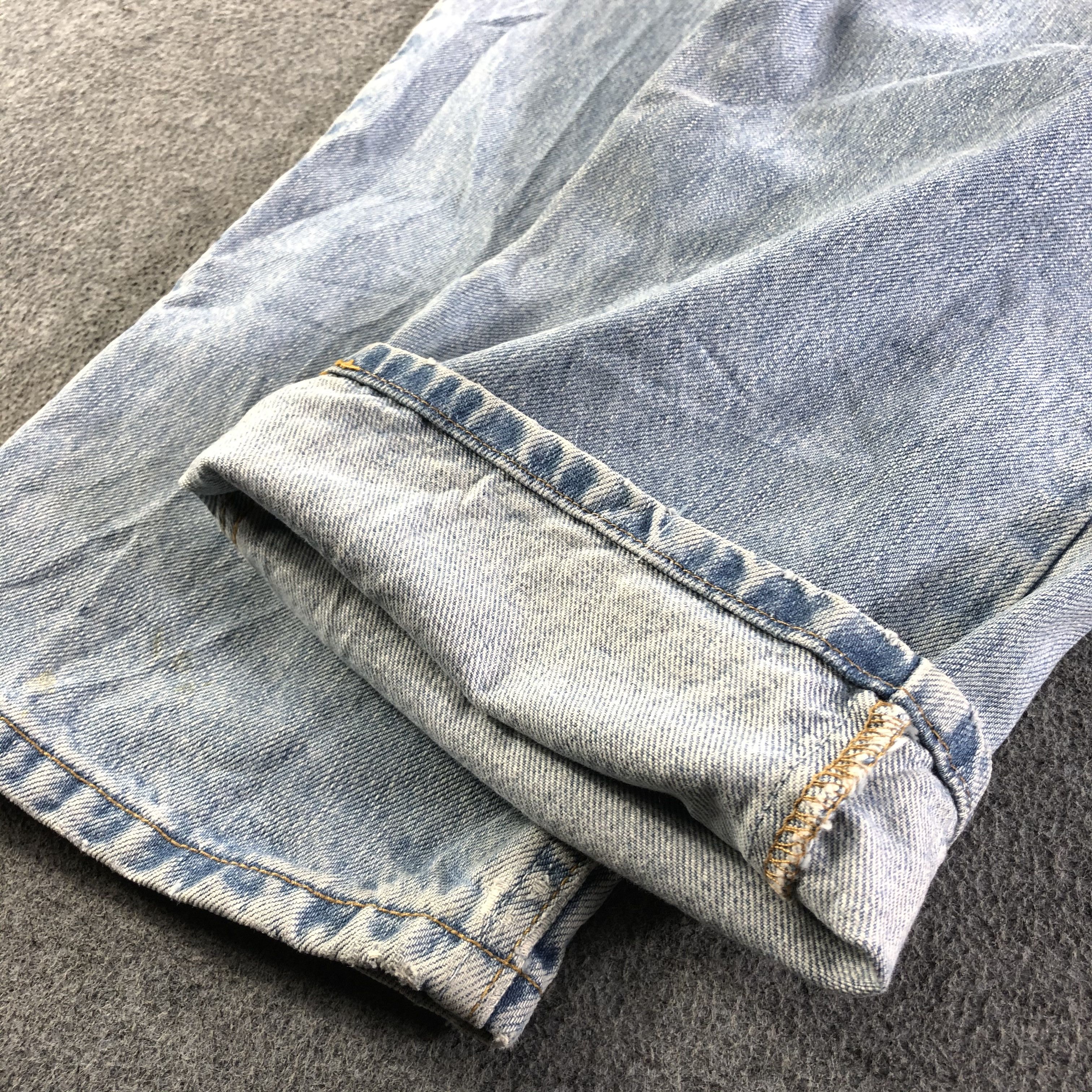 Levi's Vintage Blue Wash Levis 550 Jeans-J4360 Size US 35 - 6 Thumbnail