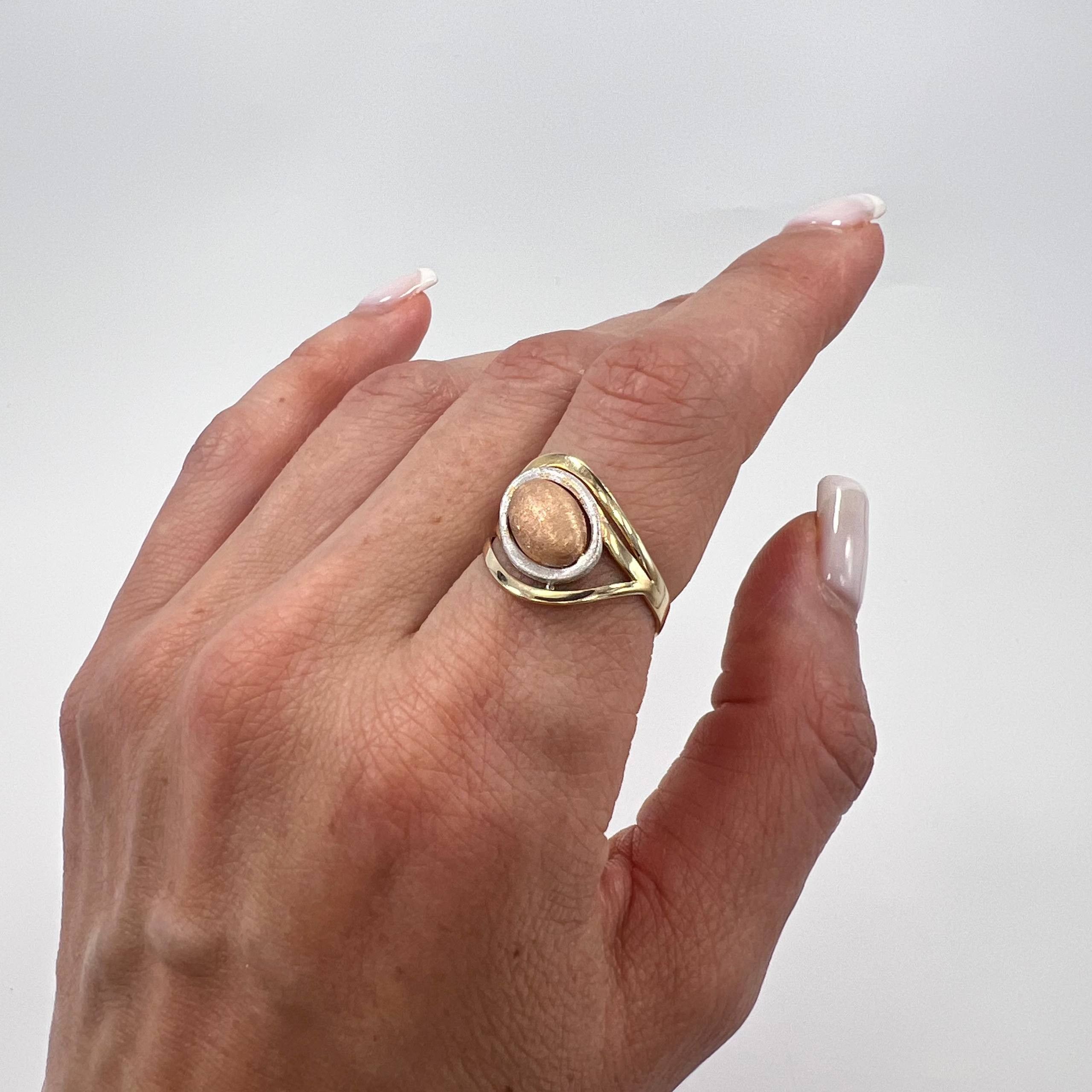 Other 14K Gold Ring Oval Rose Yellow White Gold 2.4g Size 7 Size ONE SIZE - 3 Thumbnail