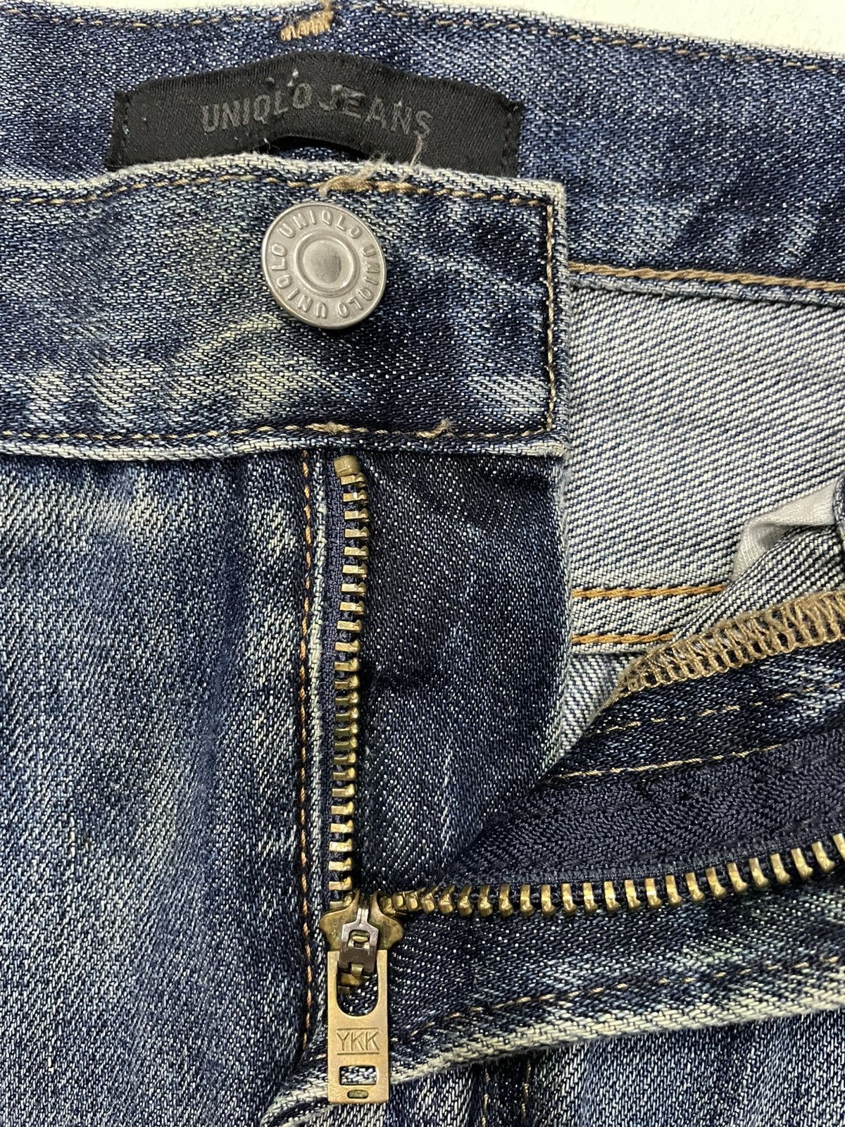Uniqlo Vintage Uniqlo Diatress Faded Dark Blue Jeans Size US 35 - 7 Thumbnail