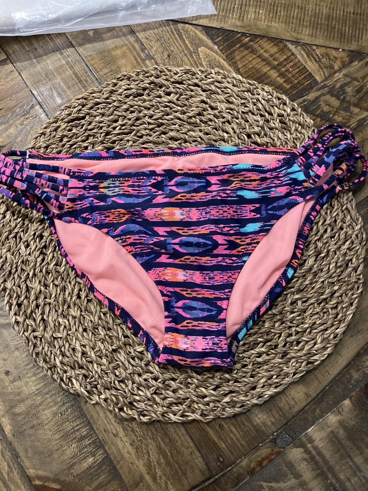 Other NWOT C/W Bikini Bottom W/ Side Detail Size ONE SIZE - 1 Thumbnail