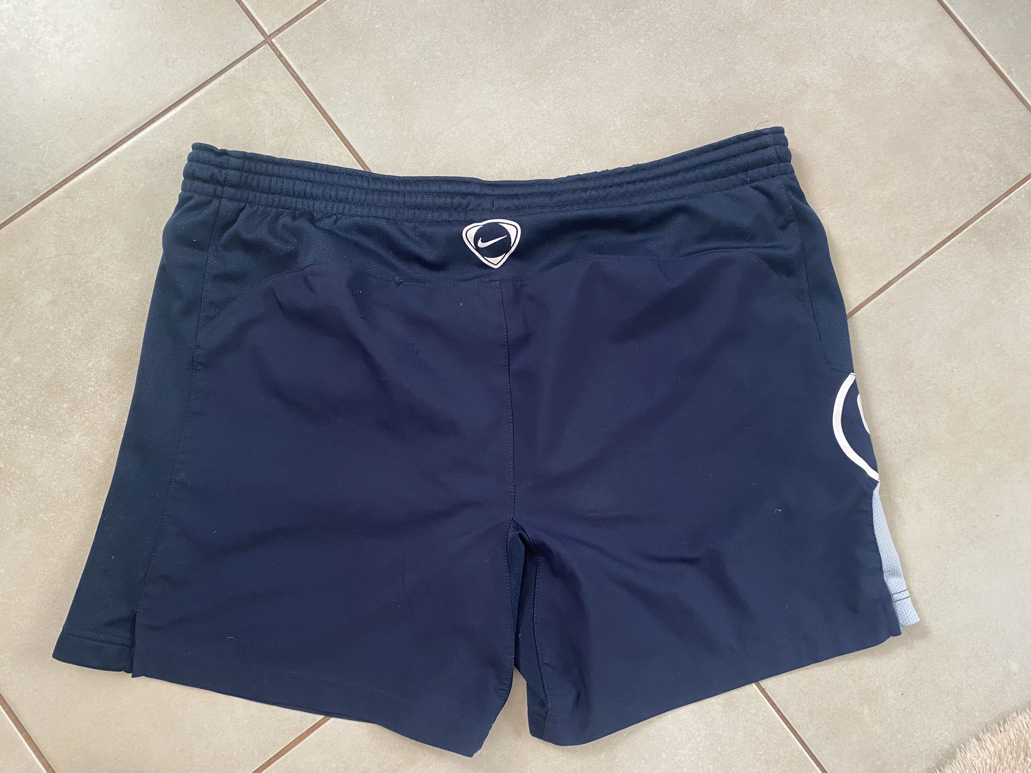 Nike Vintage Men's short Nike Total 90 - M -UNIQUE Size US 34 / EU 50 - 2 Thumbnail