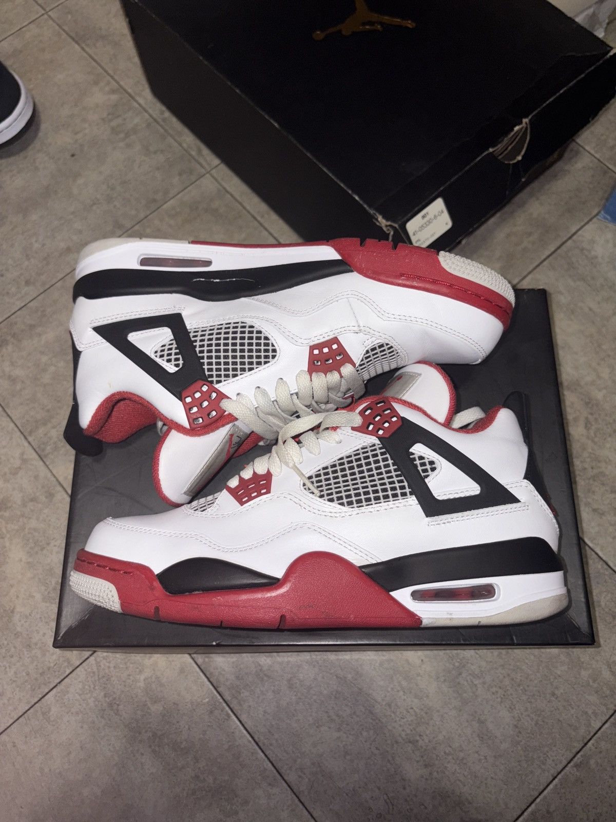 Jordan Brand Jordan 4 “Fire Red” (2012) Size US 8 / EU 41 - 4 Thumbnail