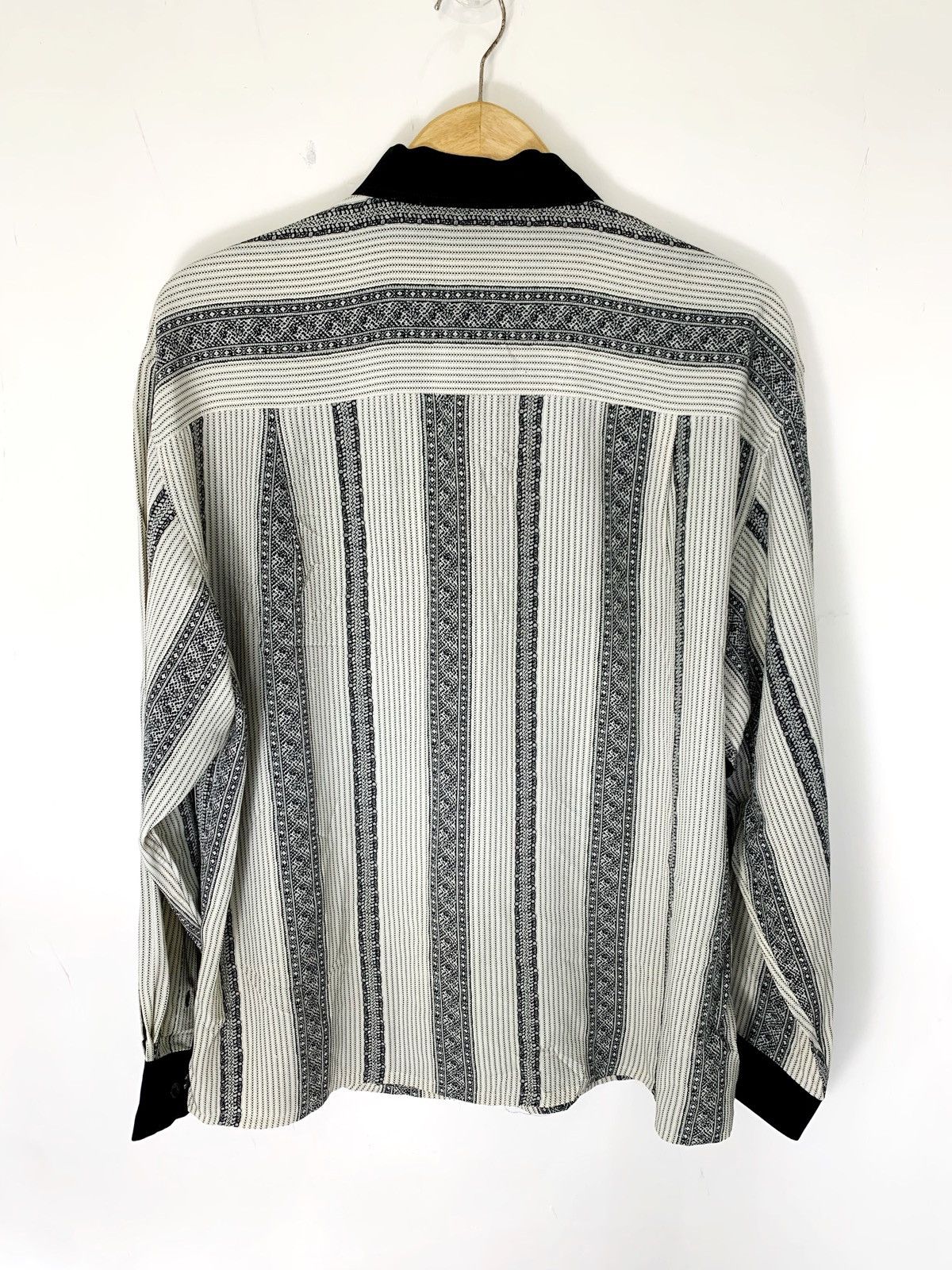 Balenciaga Balenciaga shirt slik button up Size US L / EU 52-54 / 3 - 3 Thumbnail