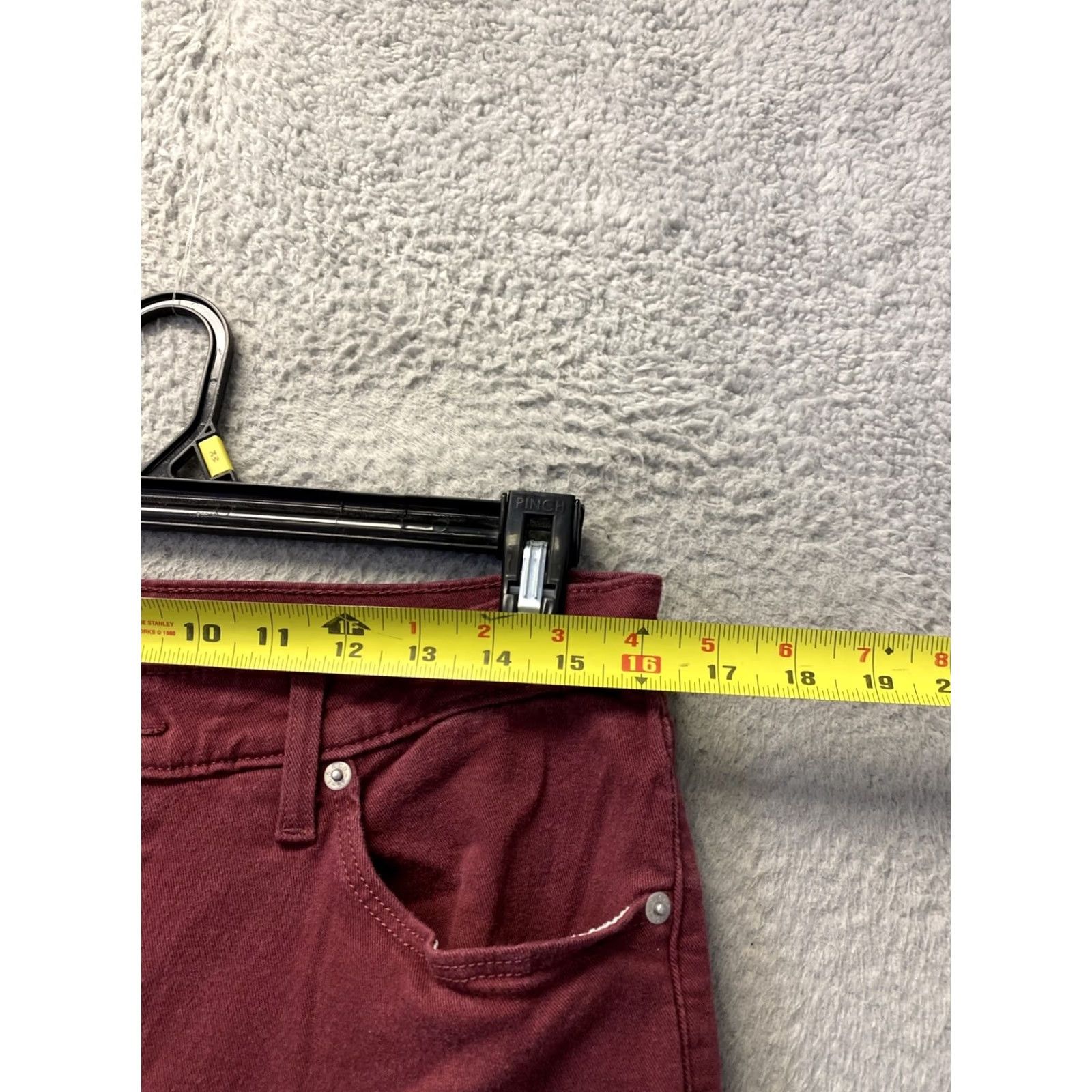 Levi's Levi’s Women’s 12 Straight Burgundy Denim Pants /0908 Size 24" / US 00 / IT 34 - 4 Thumbnail