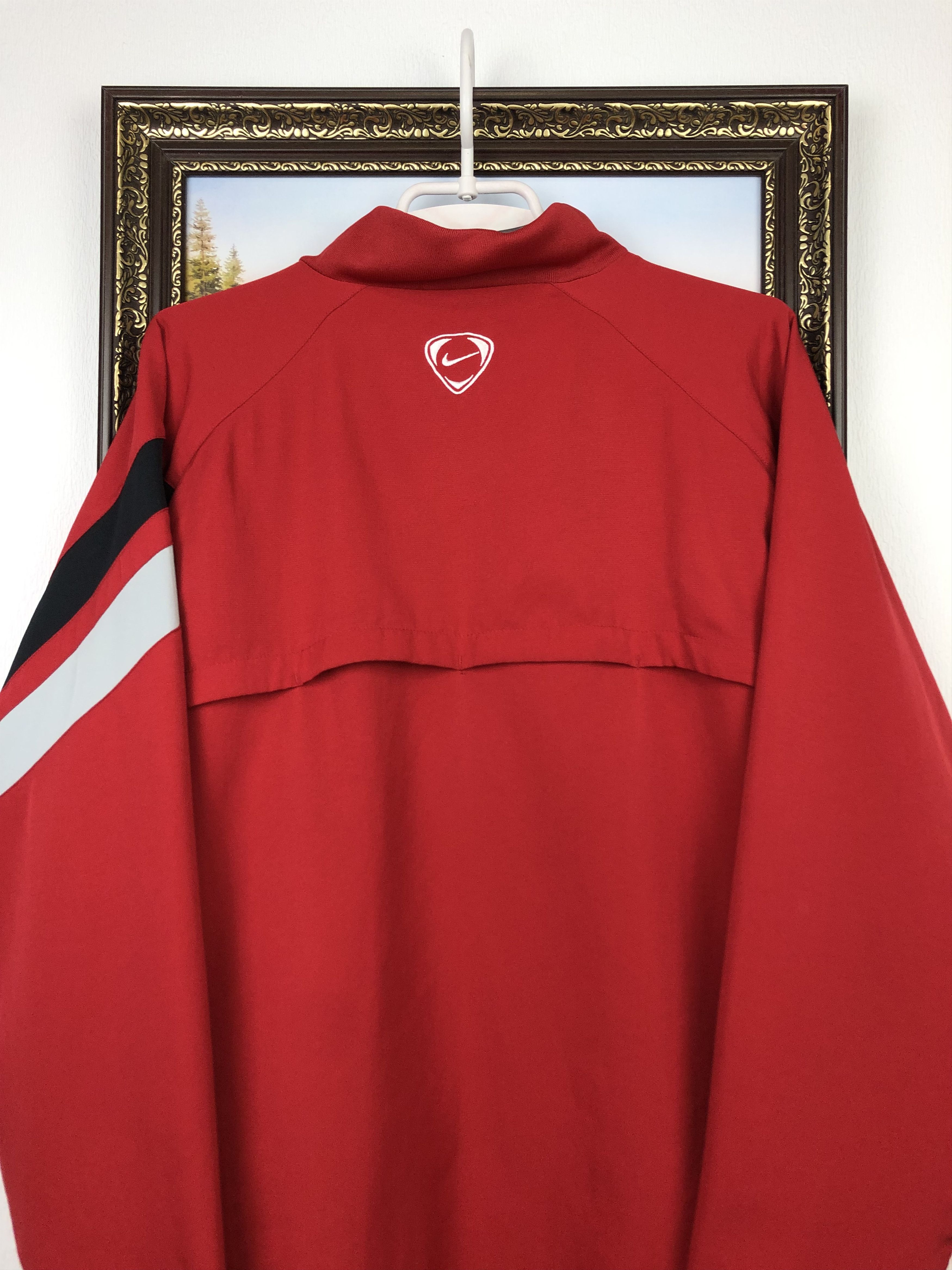 Nike Vintage Nike VfL Wolfsburg Football Jacket Soccer Track Top Size US L / EU 52-54 / 3 - 10 Thumbnail