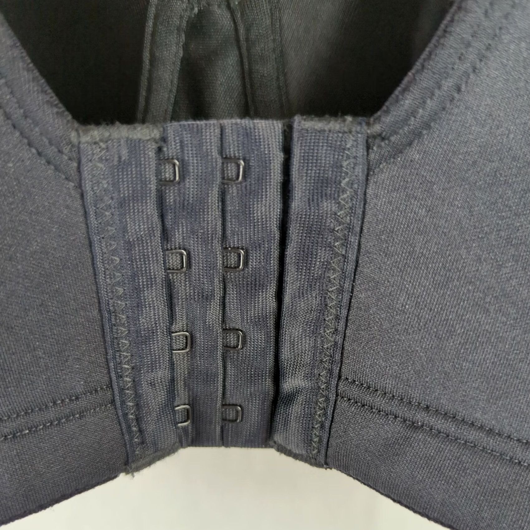 Vintage Vanity Fair Beauty Back T-Shirt Bra 38DD Black Womens (Wire Free, Side Smoother) Size ONE SIZE - 4 Thumbnail