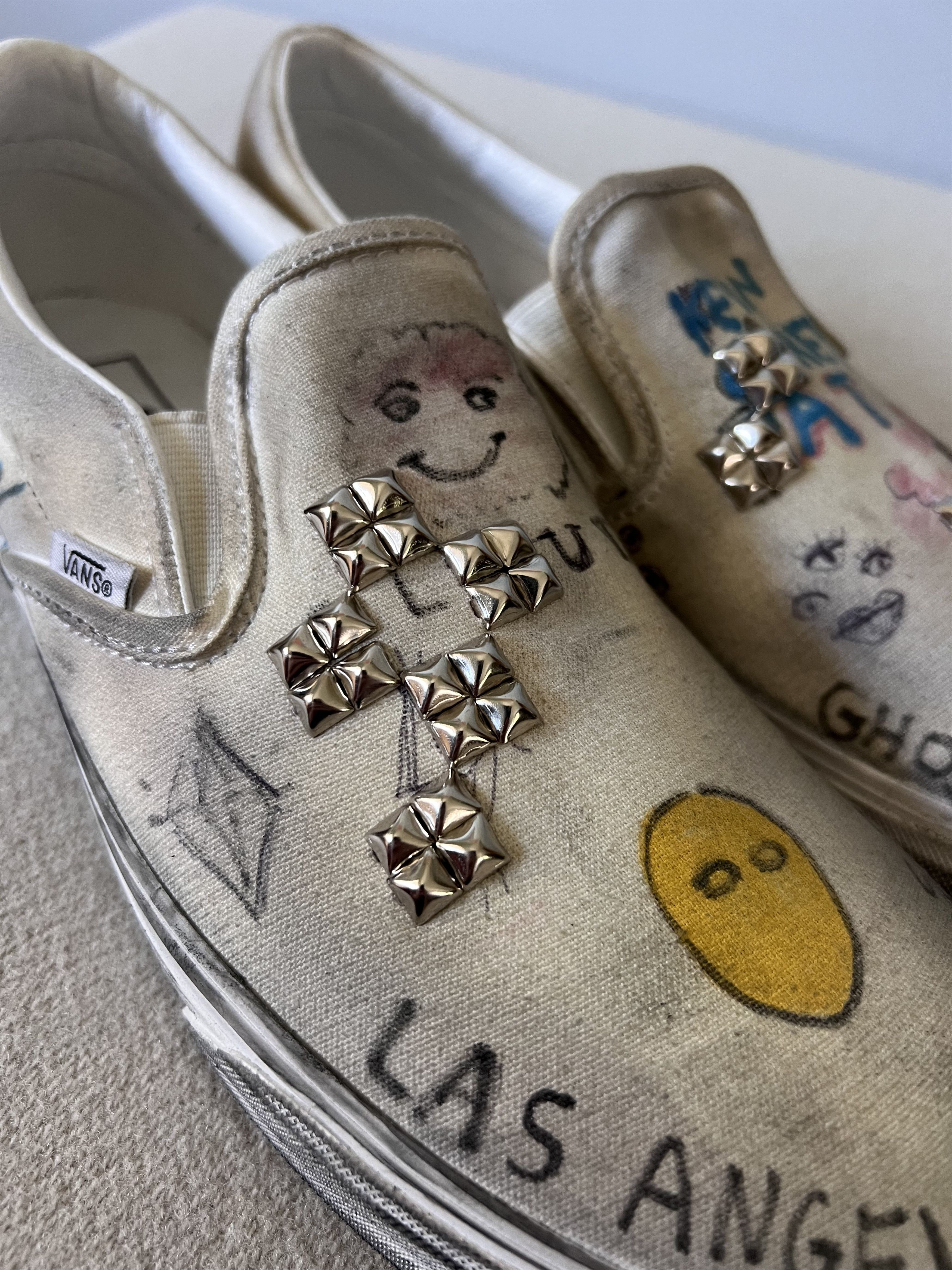 Paly Hollywood Paly Hollywood Vans Classic Slip On in White Size US 9.5 / EU 42-43 - 6 Thumbnail