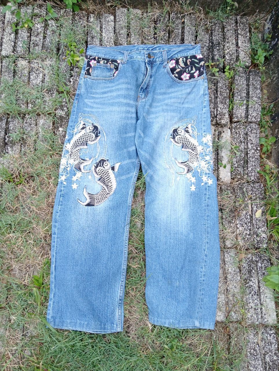 Vintage Japanese Embroidery Sugoi Fish Sukajan Jeans