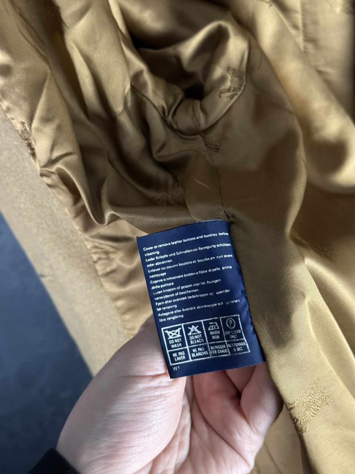 Burberry Prorsum Vintage Burberrys Prorsum Women’s Beige Wool Coat Size L / US 10 / IT 46 - 14 Thumbnail