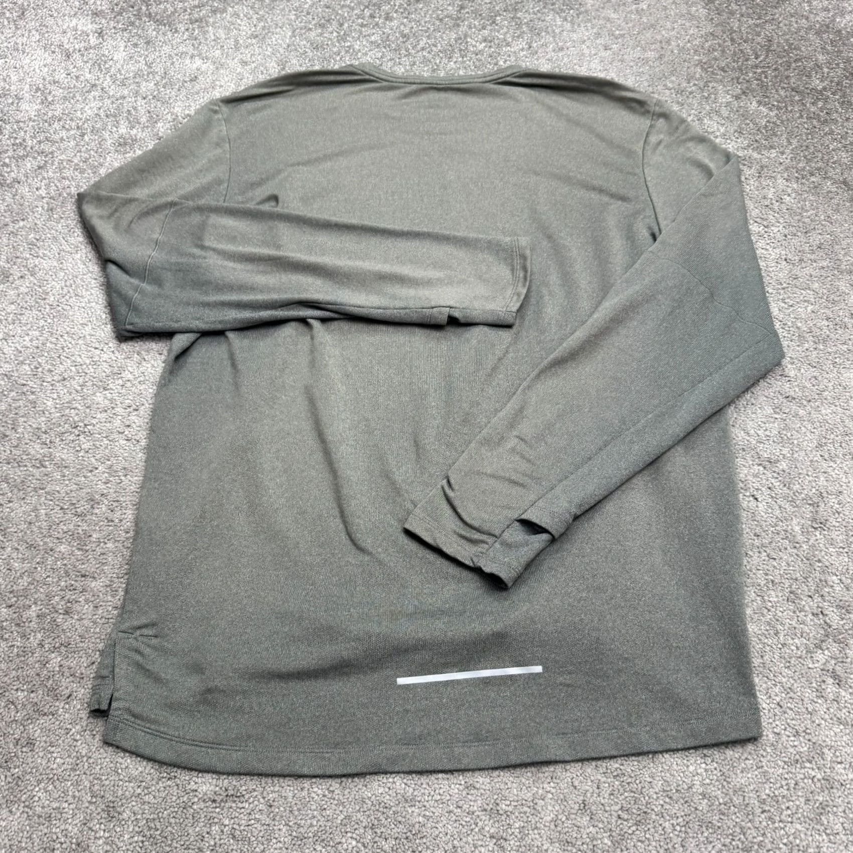 Nike Nike Dri-Fit Running Long Sleeve Tee Mens XL Gray Reflective Activewear Shirt Size US XL / EU 56 / 4 - 2 Thumbnail