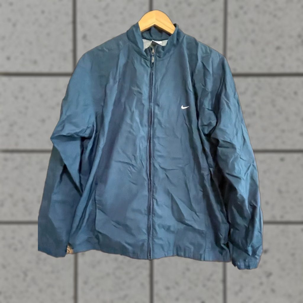 Nike VINTAGE Nike Windbreaker Jacket Logo 2000s Lined Nylon Silver Tag XL Womens Windbreaker Logo 90s Theme Casual Size XL / US 12-14 / IT 48-50 - 1 Thumbnail