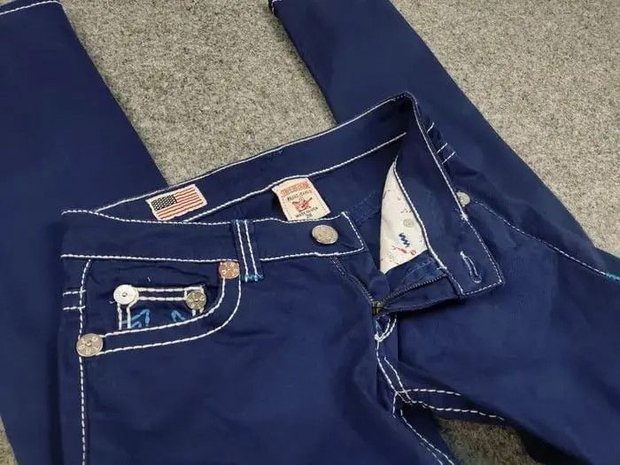 True Religion True Religion Geno Denim Slim Jeans Made in USA Y2K Style Size 28" / US 6 / IT 42 - 8 Thumbnail