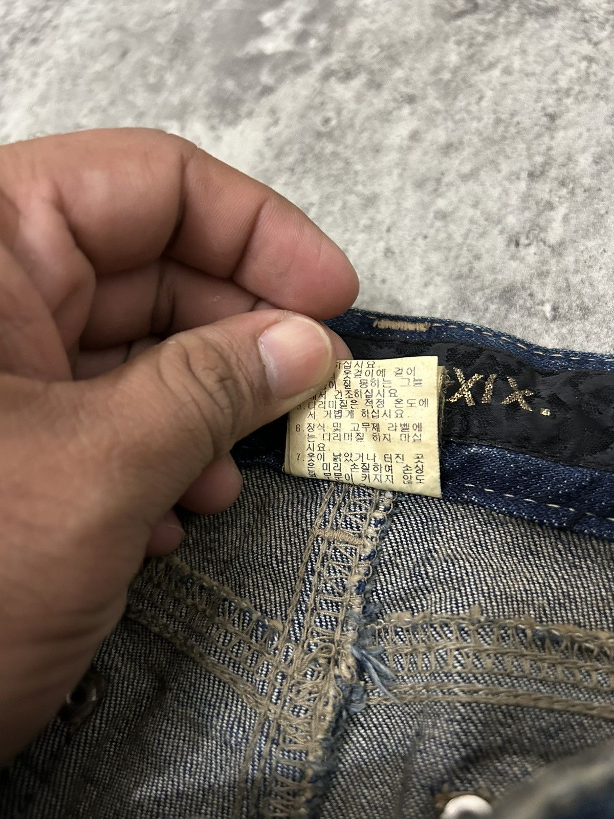 If Six Was Nine × Japanese Brand × Le Grande Bleu (L.G.B.) XIX Denim Chain Boot Cut Mudwash Pants Size US 28 / EU 44 - 13 Thumbnail