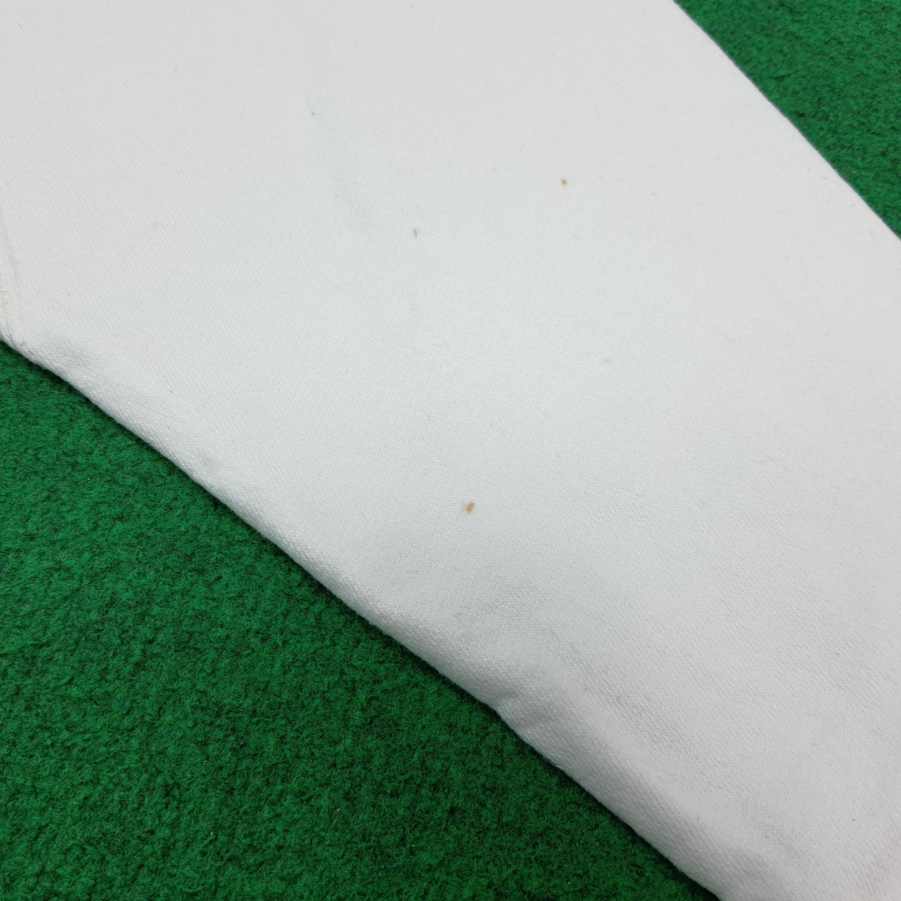 Calvin Klein Vintage Calvin Klein Jeans White Pullover C295N5 Size US M / EU 48-50 / 2 - 12 Thumbnail