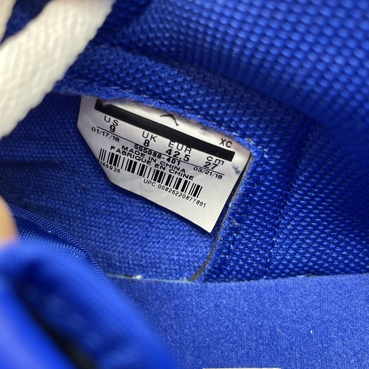 Jordan Brand Air Jordan 1 high hyper royal Size US 9 / EU 42 - 8 Thumbnail