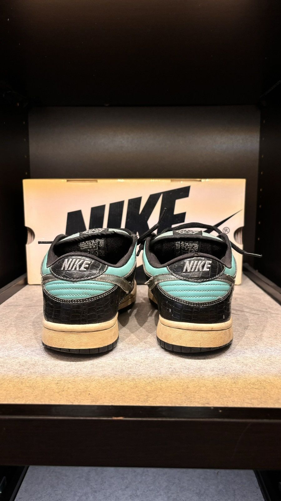 Nike × Tiffany & Co. SB Dunk Tiffany Size US 8.5 / EU 41-42 - 3 Thumbnail