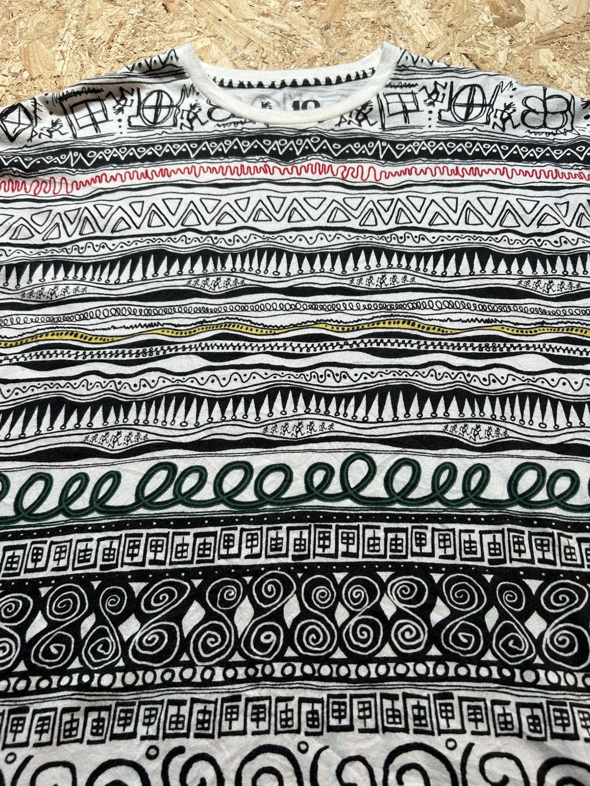 Gramicci Gramicci Geometric Tribal Pattern Tee Size US L / EU 52-54 / 3 - 2 Thumbnail