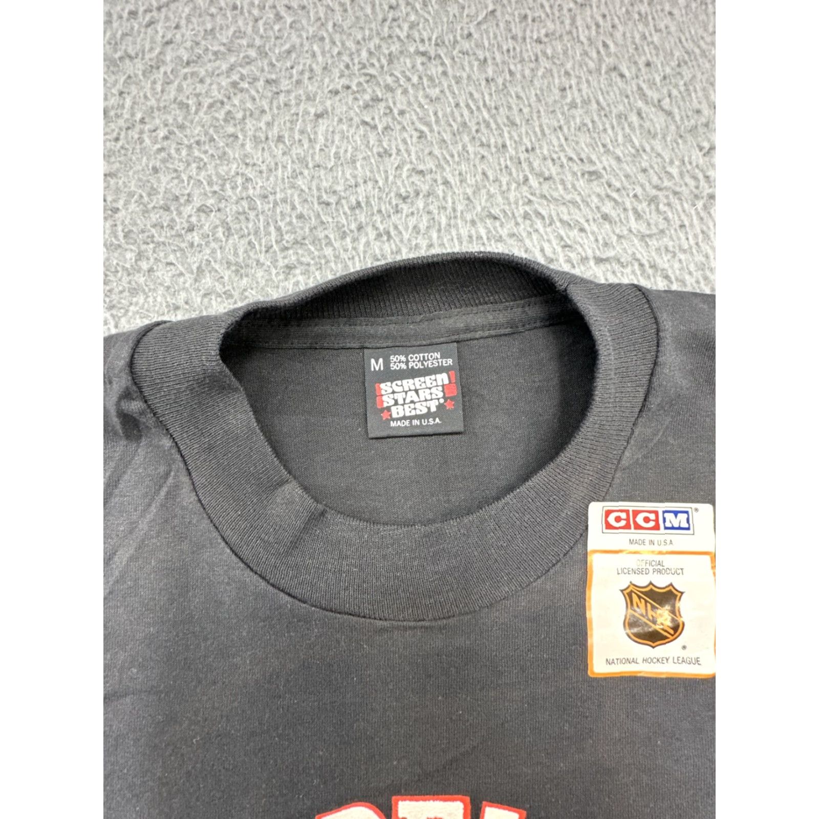 Vintage VINTAGE Flyers NHL Hockey T-SHIRT Mens 1980s Black 34/Medium Screen Stars Graphic Tee Shirt Size M Size US M / EU 48-50 / 2 - 4 Thumbnail