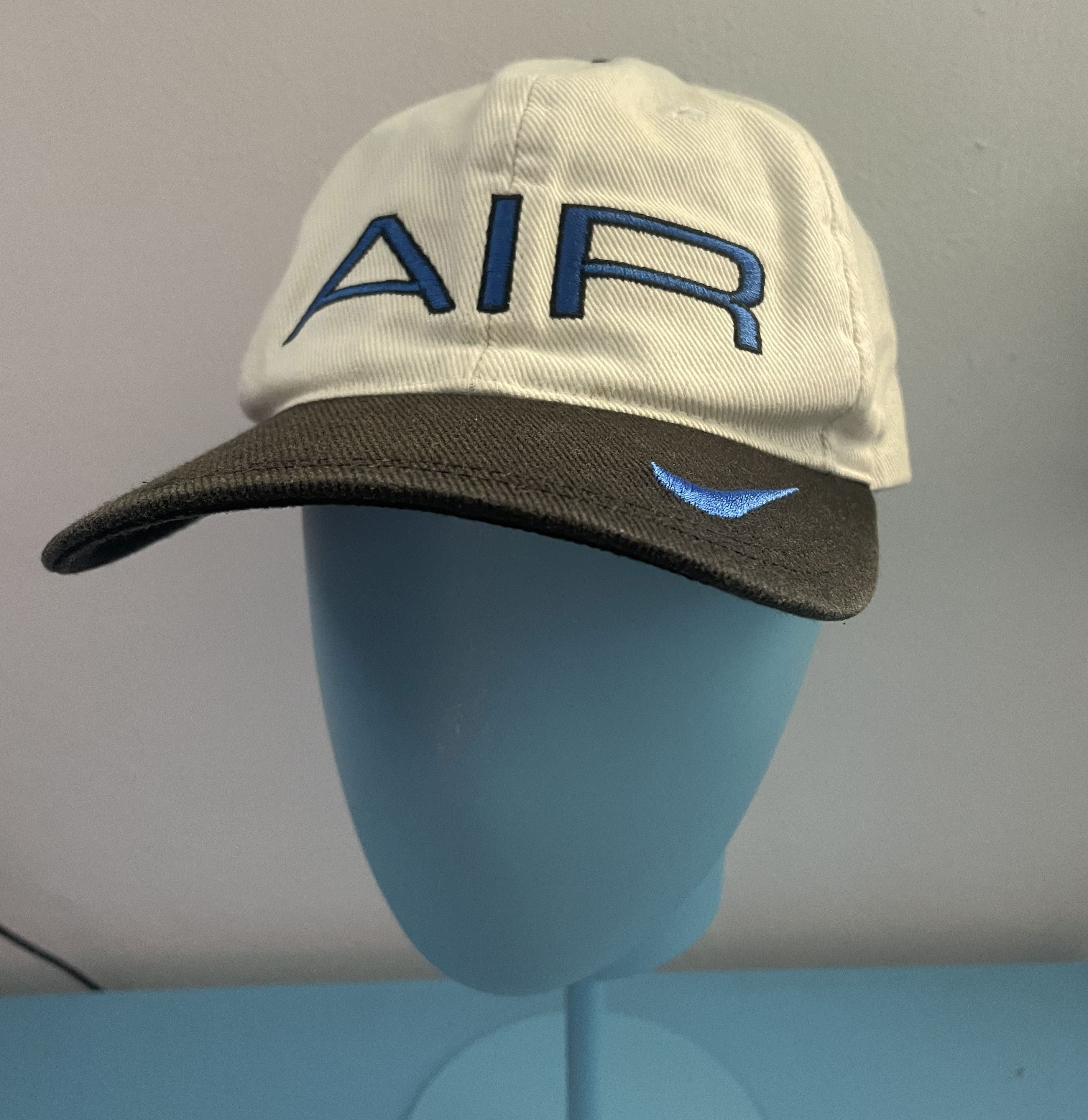 Nike Nike Air Snapback Hat White Black Blue Swoosh Cap Size ONE SIZE - 2 Thumbnail