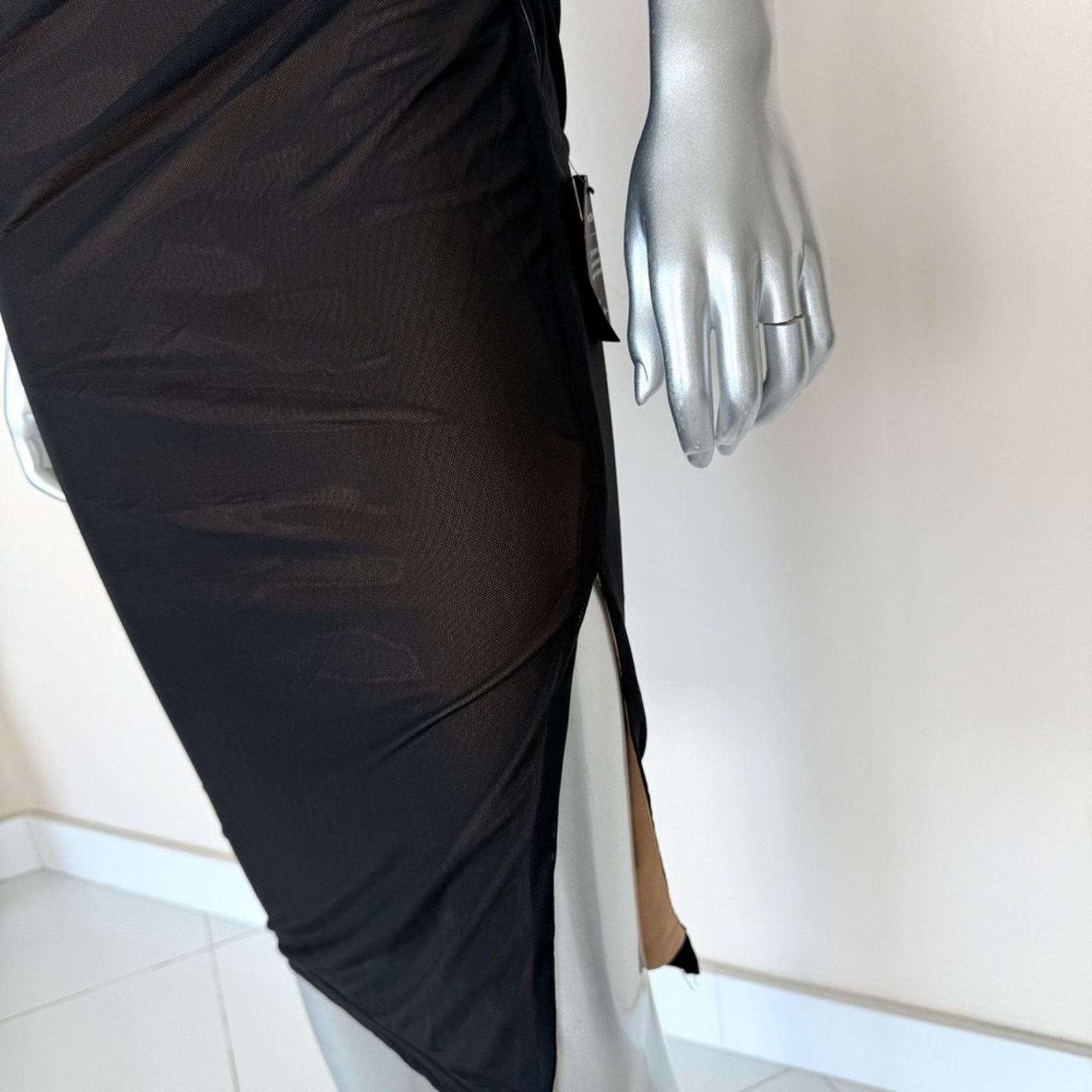 Other NWT!!! Lulus women midi dress size S Size S / US 4 / IT 40 - 3 Thumbnail