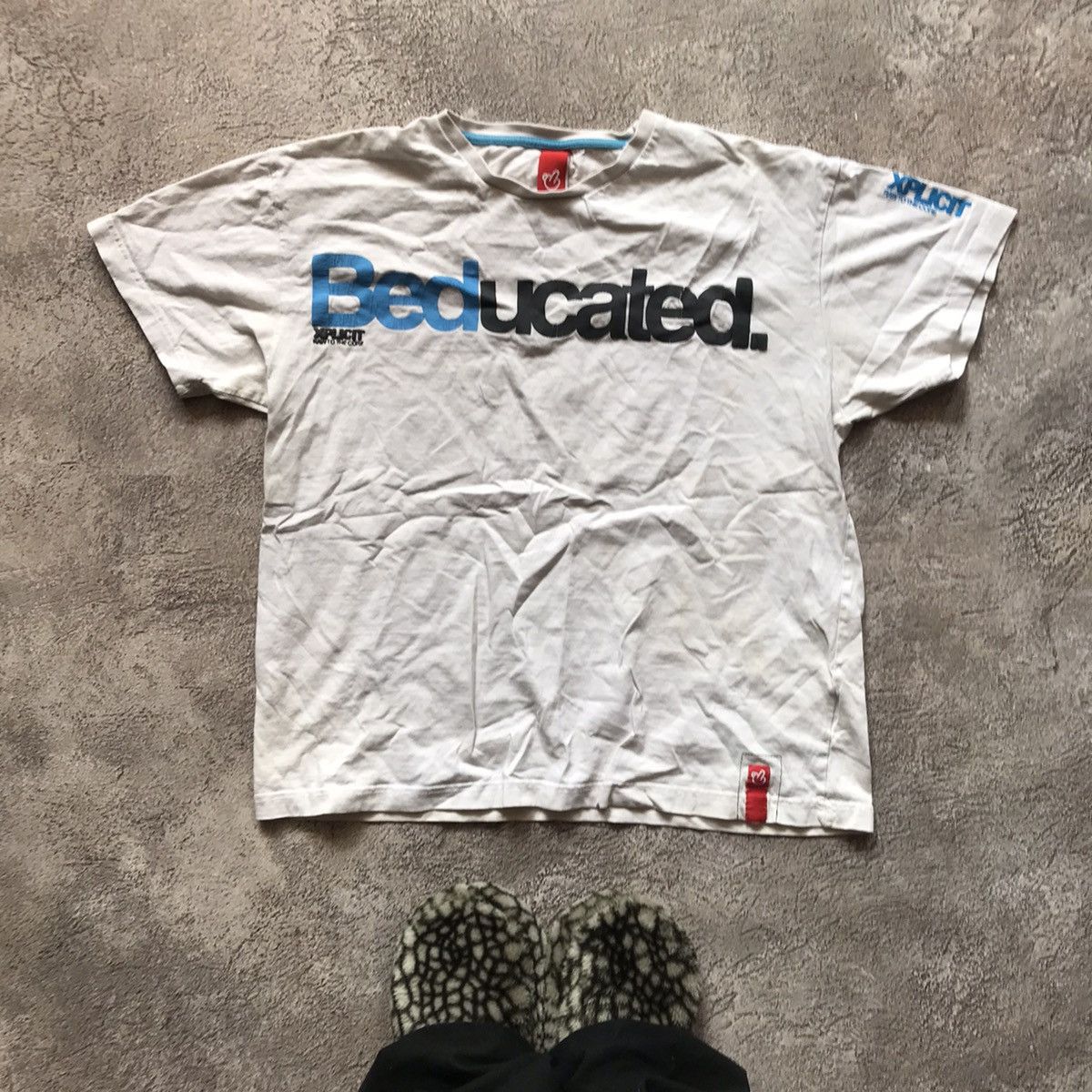 Vintage Vintage Y2K Sun Faded Graphic Tee Beducated Streetwear M Size US M / EU 48-50 / 2 - 1 Thumbnail