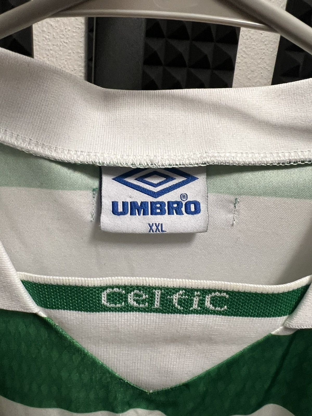 Umbro Celtic 1997/99 Home Shirt Umbro Vintage Soccer Jersey Size US XL / EU 56 / 4 - 5 Thumbnail