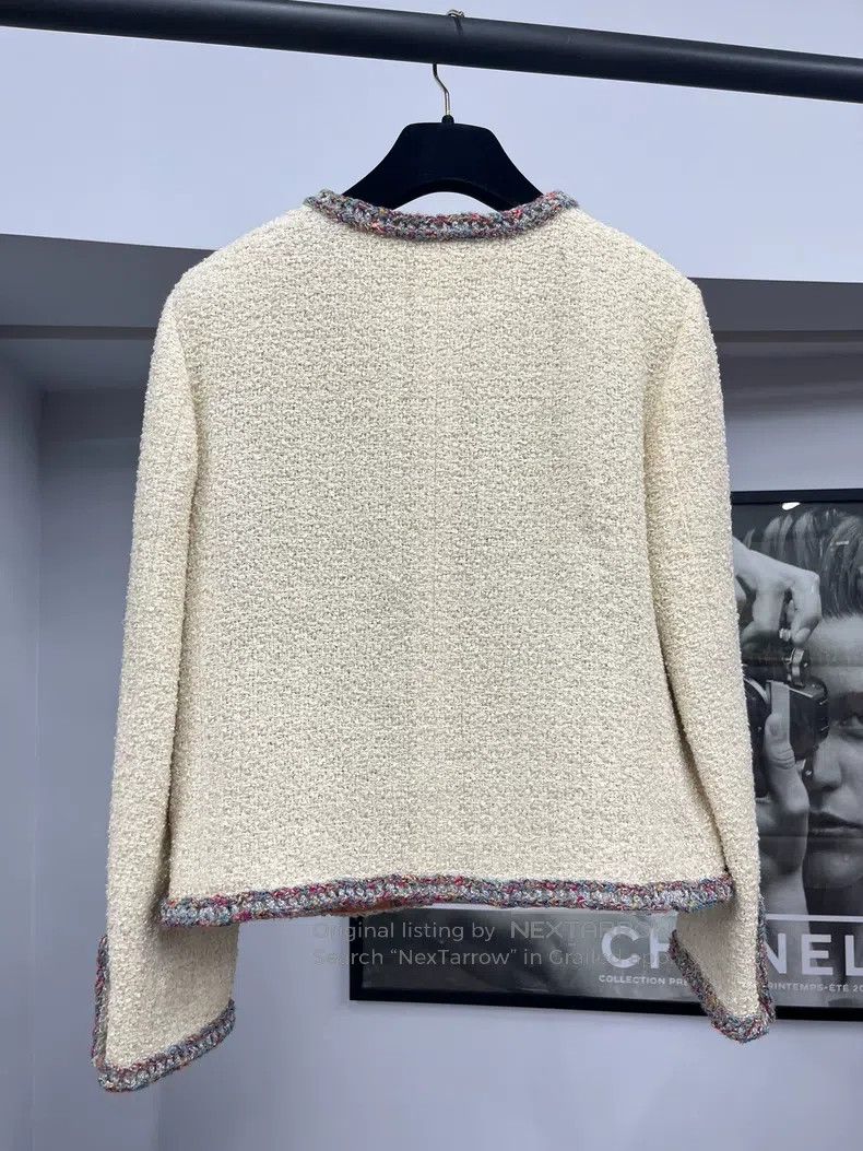 Chanel Chanel White tweed rolled-edged two-pocket jacket Size XS / US 0-2 / IT 36-38 - 3 Thumbnail
