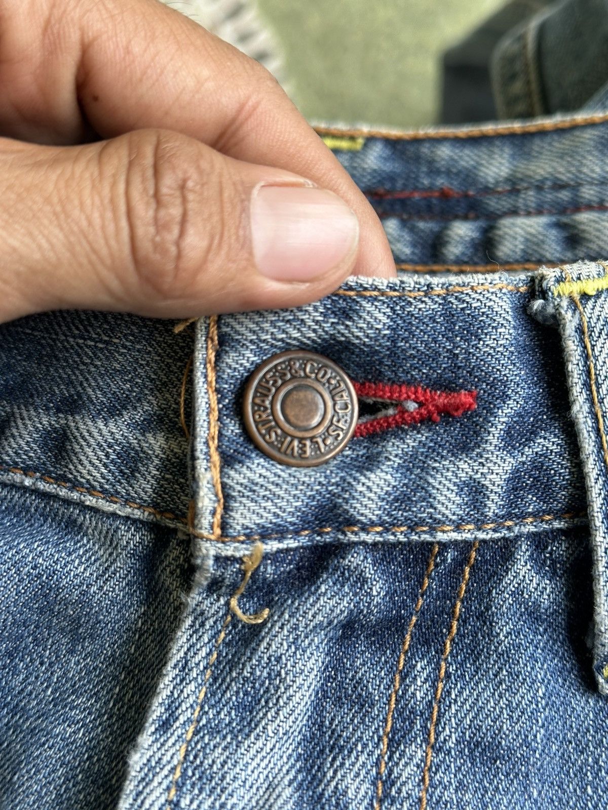 Levi's Distress Levis Light Washed . Size US 30 / EU 46 - 11 Thumbnail