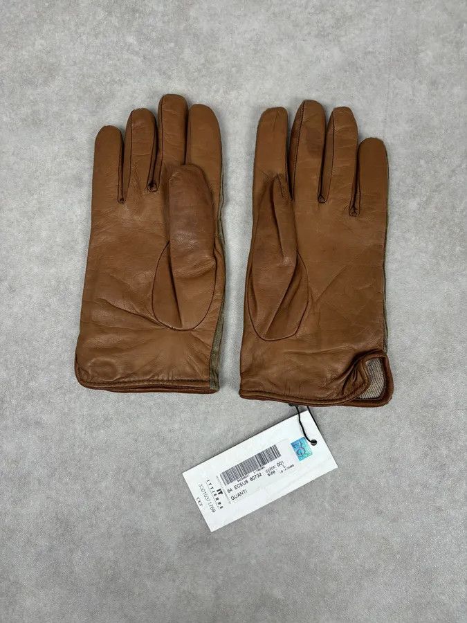 Dolce & Gabbana 2000s Dolce & Gabbana Beige Velvet & Leather Hybrid Gloves Size ONE SIZE - 4 Thumbnail