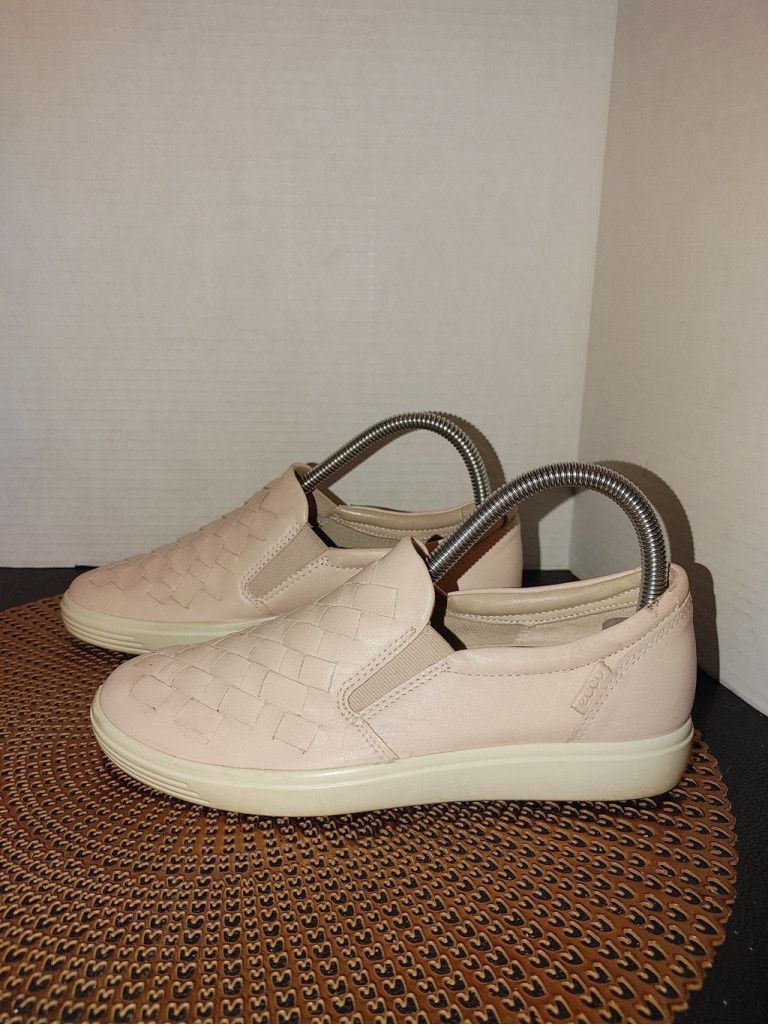 Ecco Ecco Leather Basket Weave Slip-ons Size 36 Size US 5.5 / IT 35.5 - 1 Thumbnail